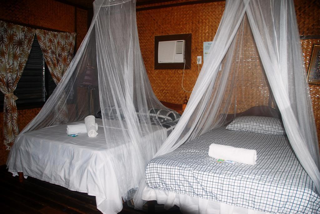 67Th Heaven Holiday Resort Lucbuan Exterior photo